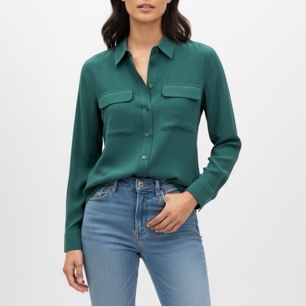 EQUIPMENT Femme Silk Button Down Shirt Green Long Sleeve Two Pocket Size S